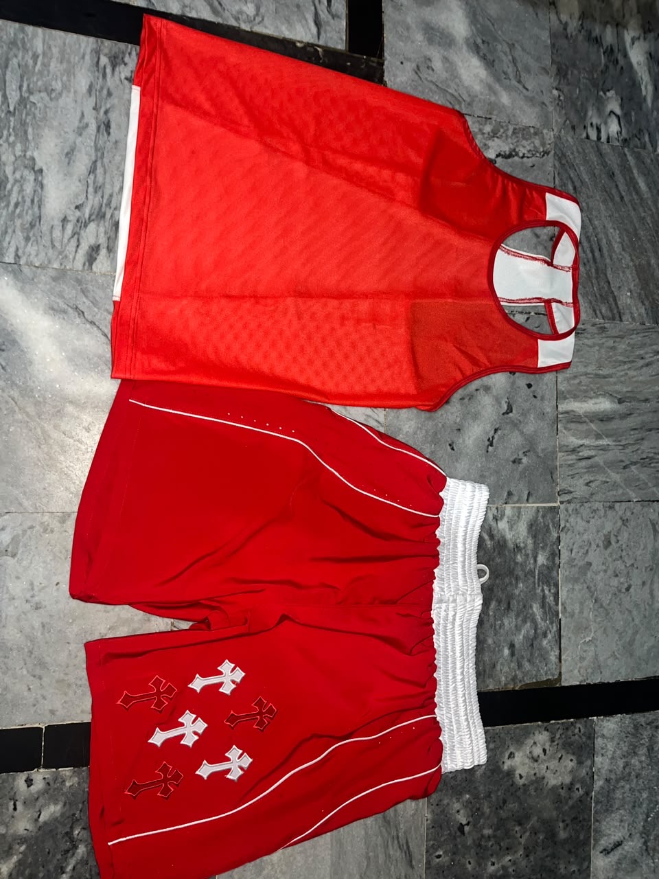 Red boxing shirt and shorts set with white cross details